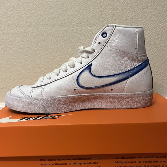 Blazer Mid ‘77 6.5 Womens - Picture 4 of 5